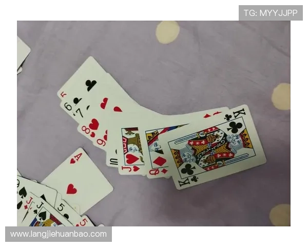 扑克牌赌博玩法详解：如何在游戏中安全合法地体验扑克娱乐